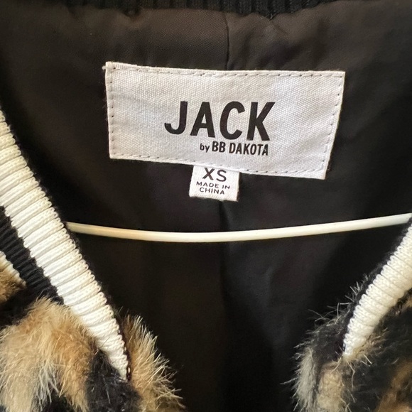 Jack by BB Dakota leopard print bomber jack XS - Picture 6 of 6